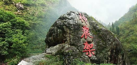 省十四届人大二次会议上饶市代表团举行全体会议